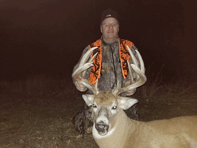 Wyoming whitetail mule deer antelope hunting outfitter guide